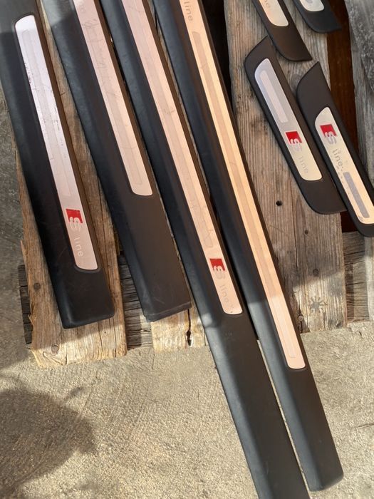 Комплект лайсни за праговете на вратите Sline за Audi A4 A5 A6 C6 C7