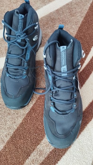 нови туристически обувки