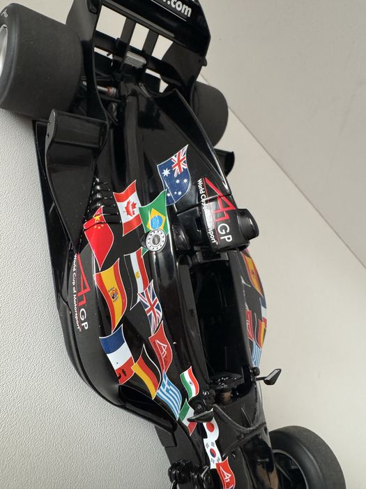 1/18 масштаб ( AUTOart )