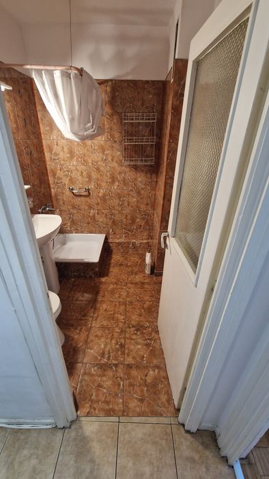 Închiriez apartament 3 camere în Grigorescu