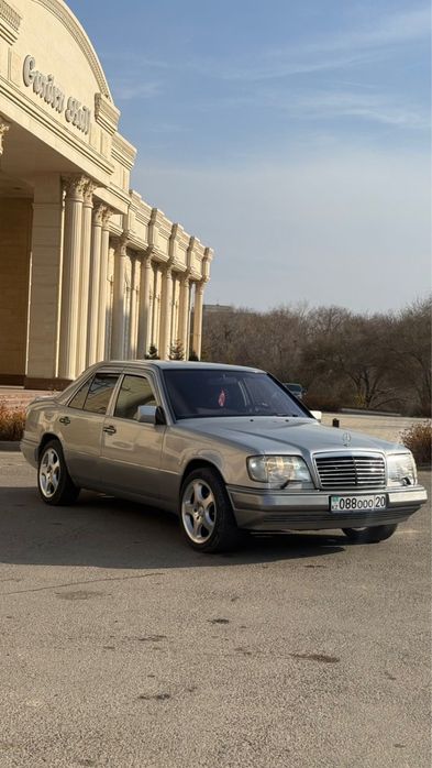 Продам легендарную Мерс 124