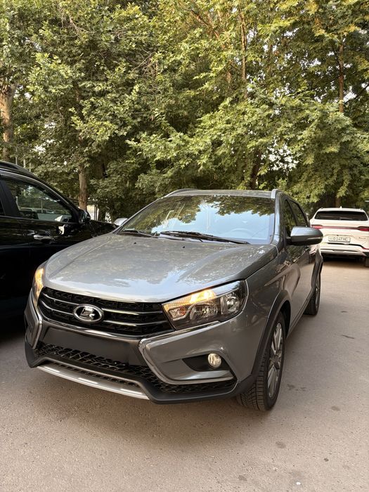 Lada vesta sw cross 1.6
