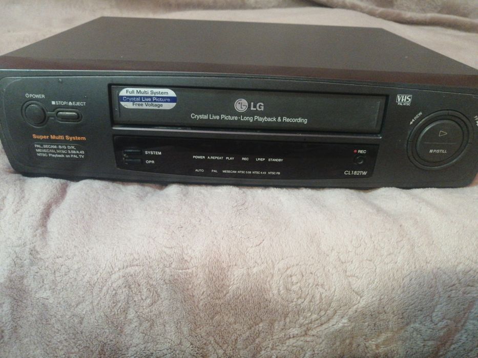 Продам видеопроигрыватель