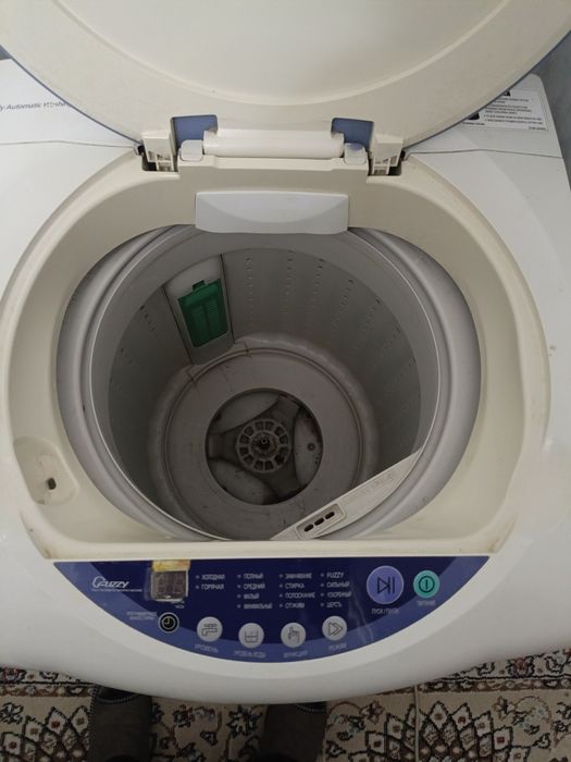 Продам стиральную машину