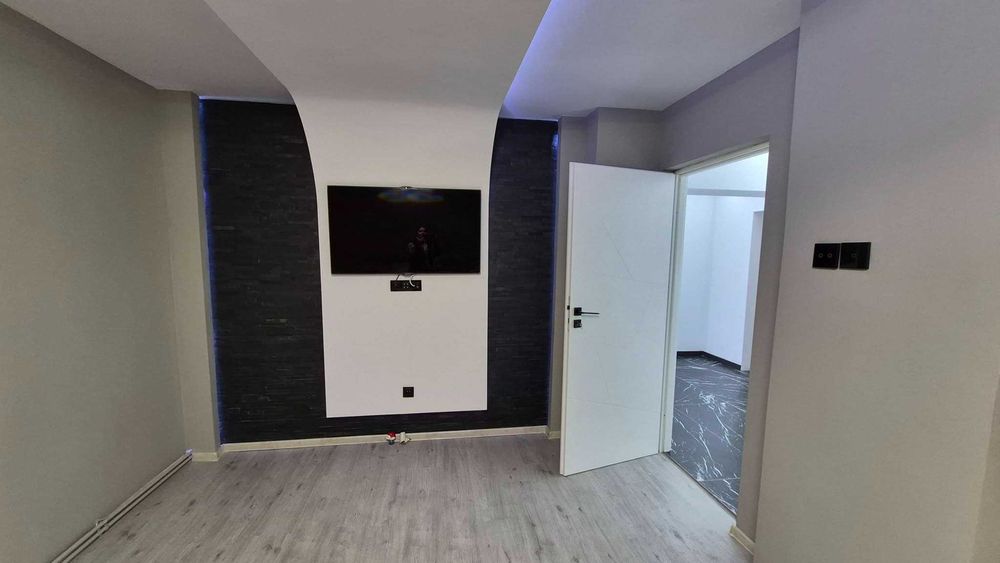 Apartament 3 camere decomandat Onesti, zona Mall.