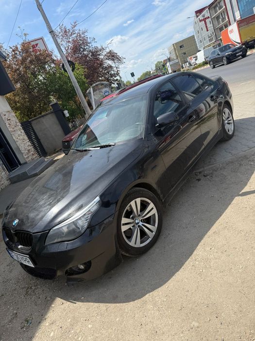 Vând bmw e60 520d  facelift