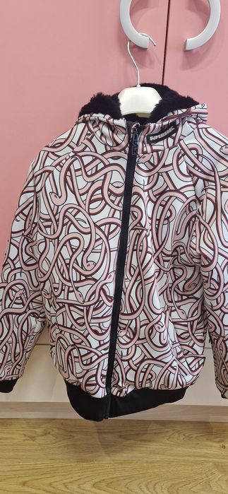 Зимно якес две лица  Super Rebel