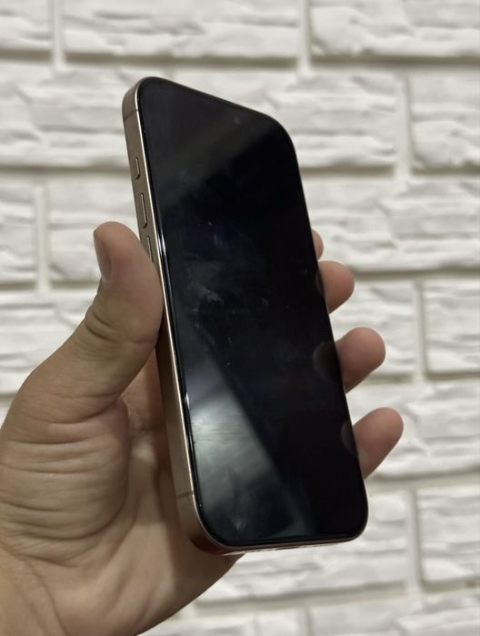 Iphone 16 pro 256Gb dual (90%)