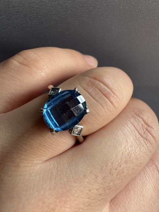 Inel din argint, topaz si cubic zirconia