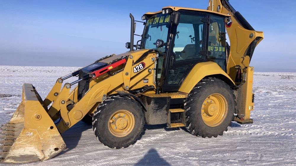 Погрузчик-экскаватор