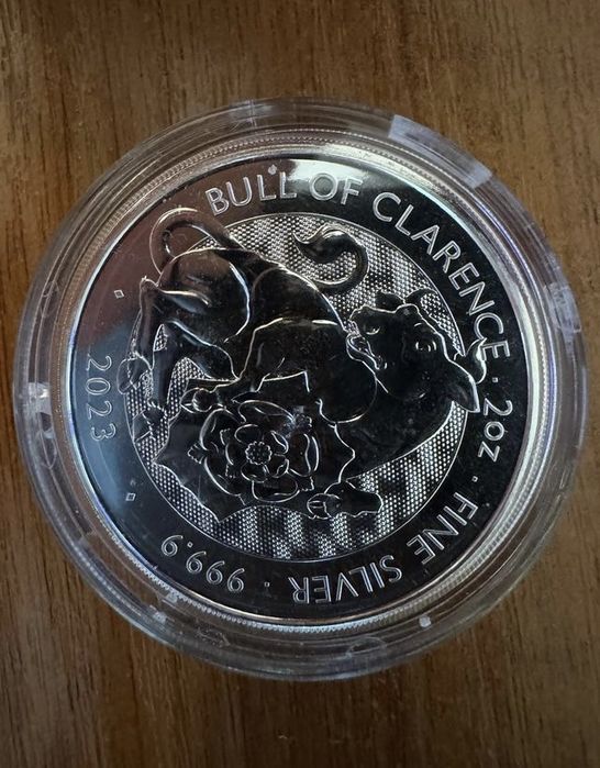 Бикът на Кларънс монета