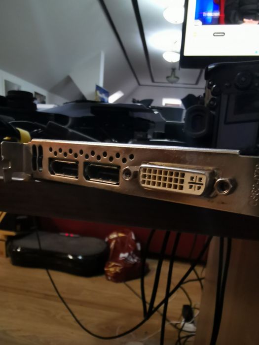 Placa video Quadro 4000, 256 bit,