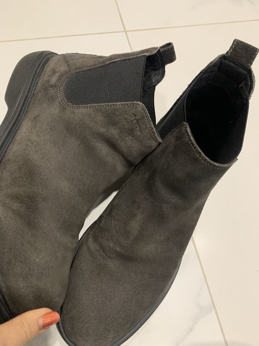 Мъжки оригинални боти GEOX  размерът е 42