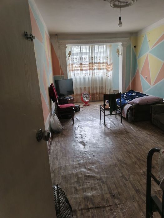 Srochnooo Sentralniy apteka tomonda 3 xonali uy sotiladi