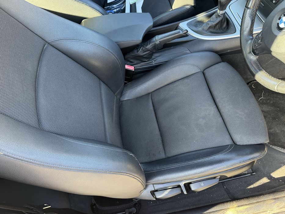 Продаваме на части бмв е88 120и bmw e88 120и