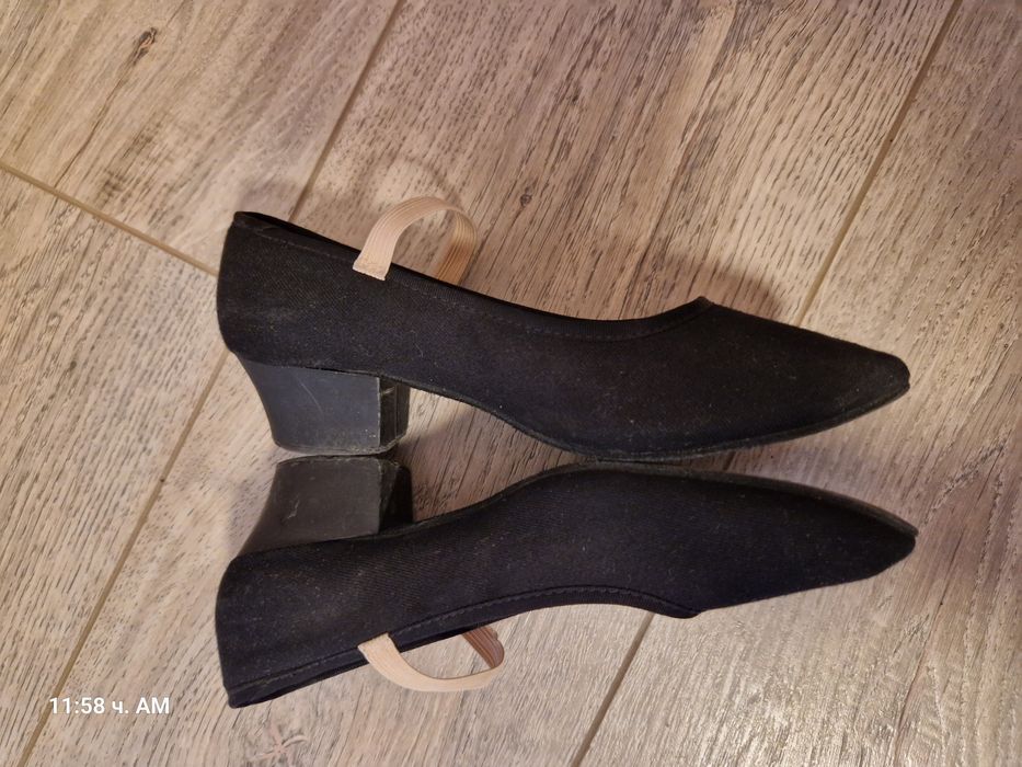 Скарпини за момиче