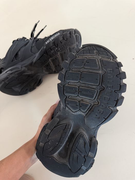 Balenciaga trainer track