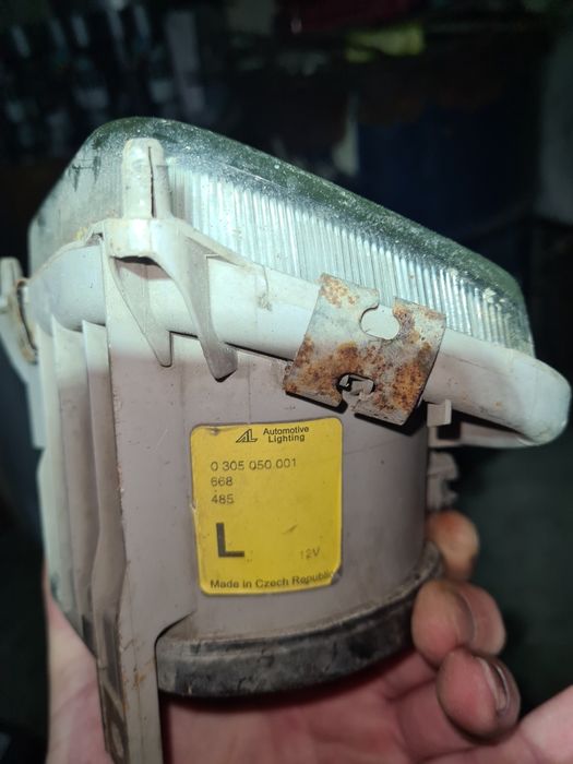 Продам противотуманку