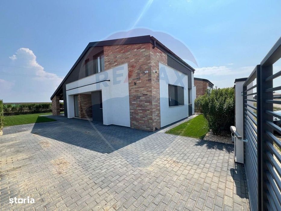 Casă / Vilă 5 camere în zona Nord
