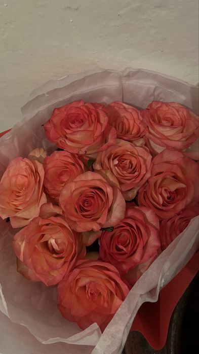 Цветы продам подарили вчера