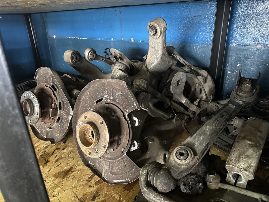 Fuzeta / Brate / discuri / Etrier BMW X5 X6 F15 F16 2013-2019 mecanica