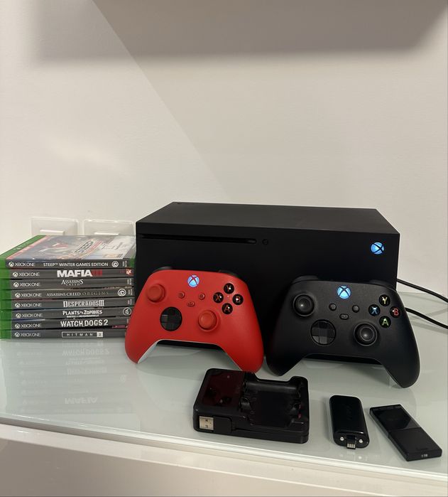 *Garanție* Vând/Schimb Xbox Series X 1TB + 2 joystick-uri + Accesorii