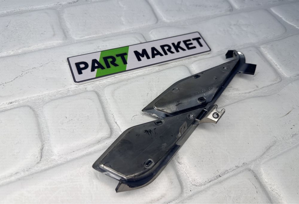 Страничен светлоотразител AUDI A7 C8 Matrix 214037-02