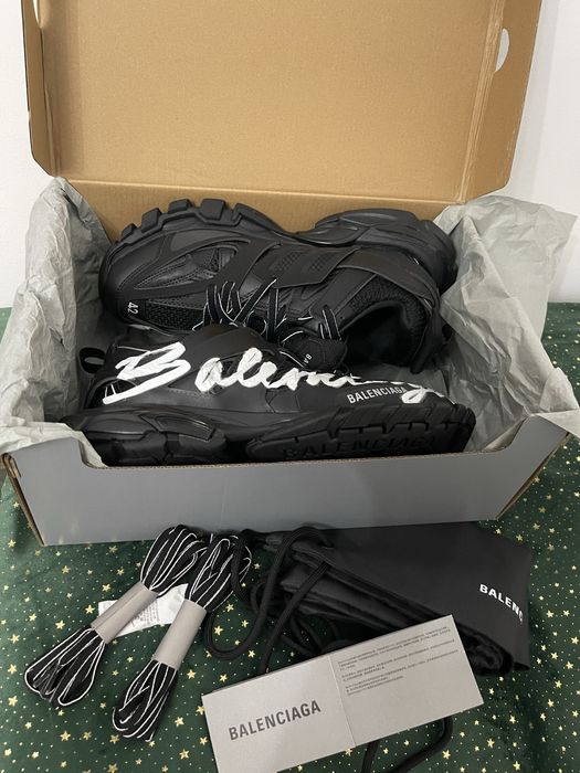 Balenciaga Track Signature