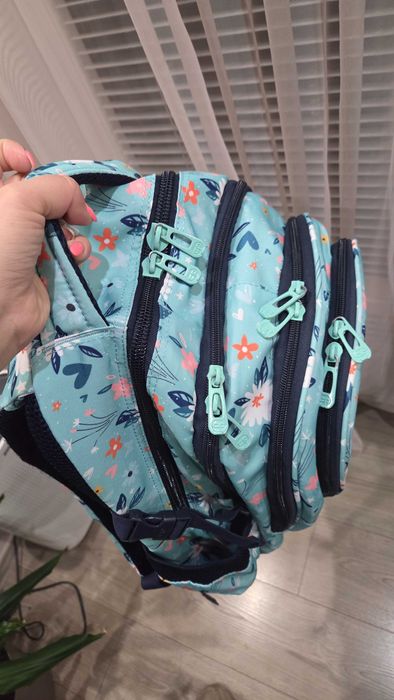 Продавам ученическа раница CoolPack