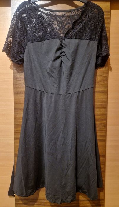 Rochie midi neagră
