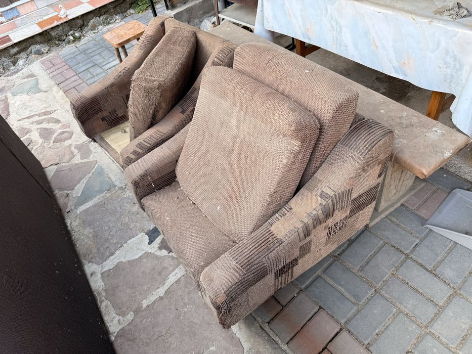 Диван и 2 кресла