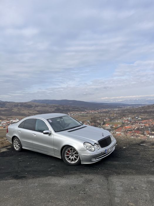 Mercedes E Class w211