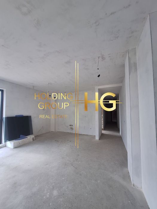 Продава се Четиристаен апартамент в Варна, Бриз - 166 кв.м за 2049 €/кв.м - Снимка #1