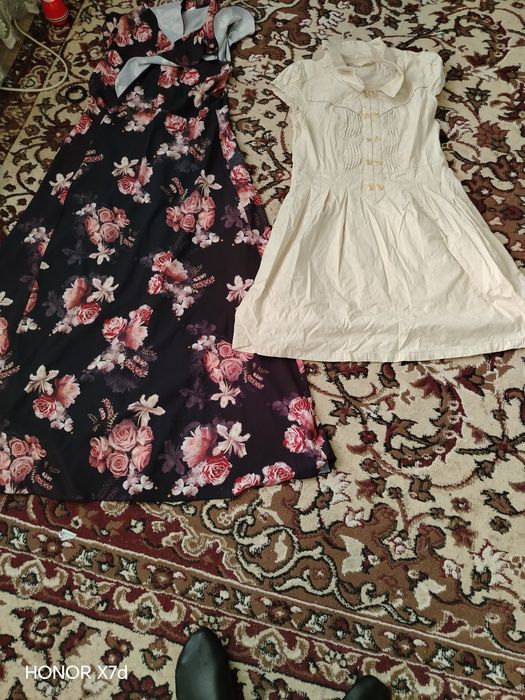 Одежда разные, женские отдам даром все чистые, пачти новые некоторые,