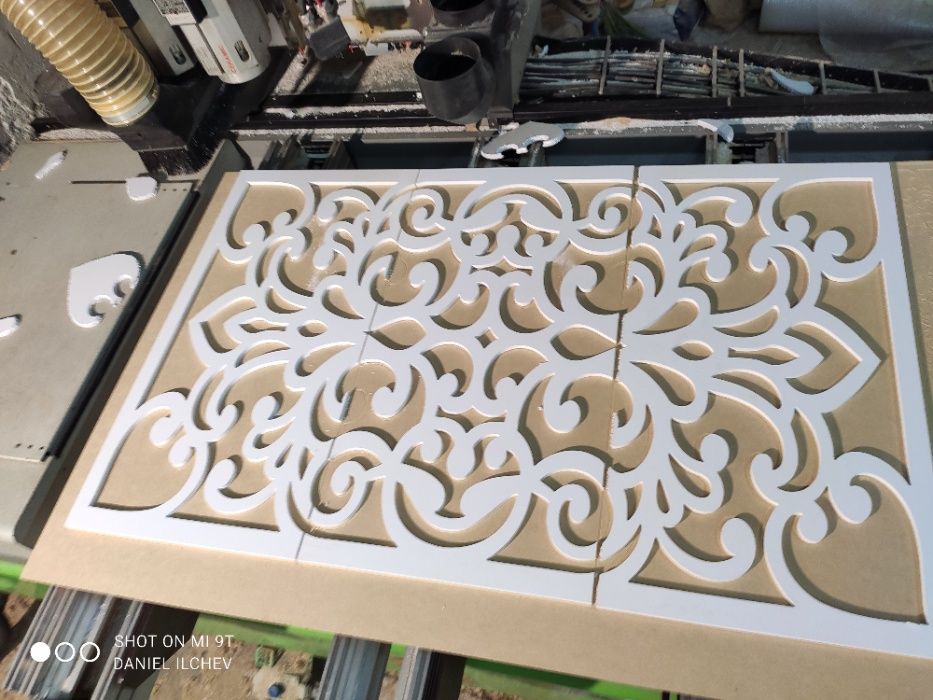 Услуги със CNC рутер, фреза