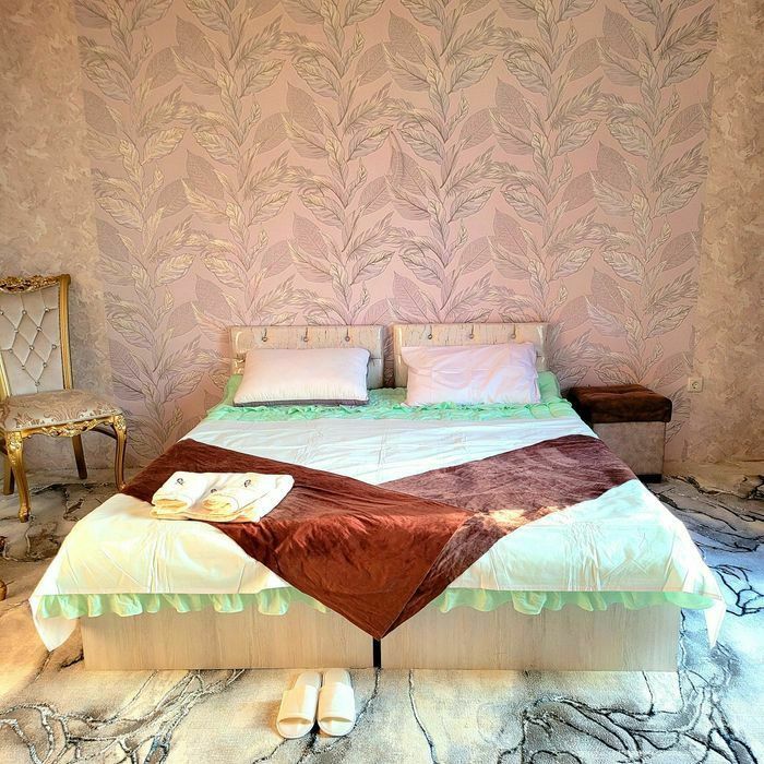 Ховли 2 каватли + подвал. 6 хона + холл 3та  саузел  ремонт