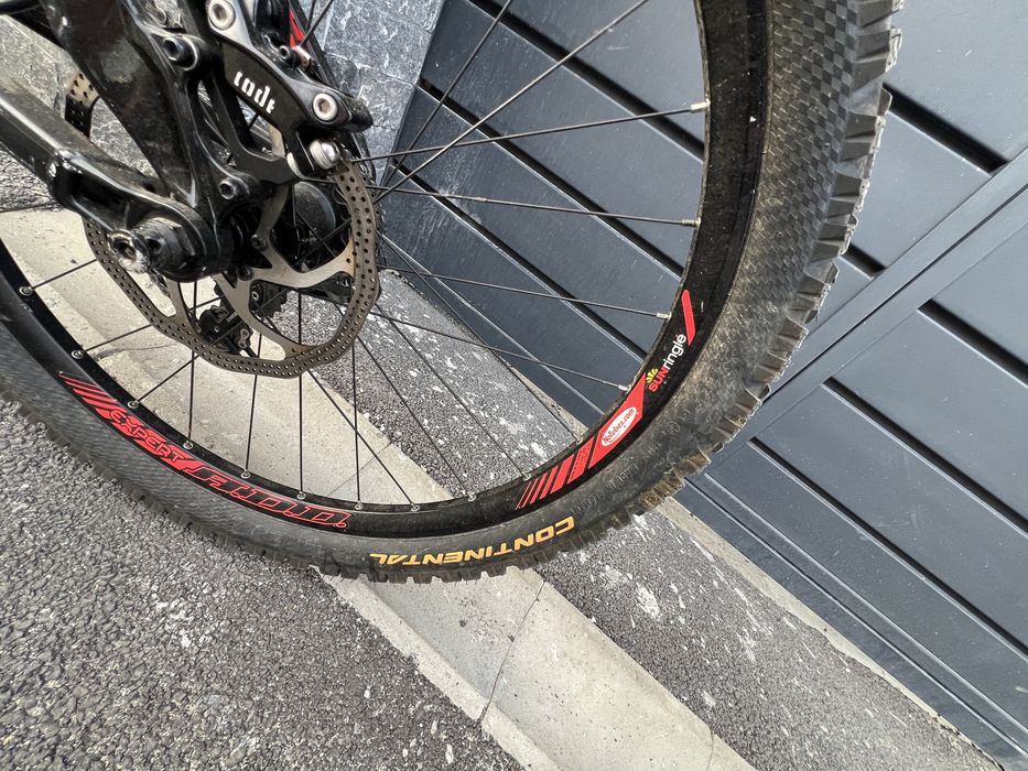 Titlu bun pentru OLX: Trek Session 8 FOX 40 Downhill/Freeride Bike Park MTB