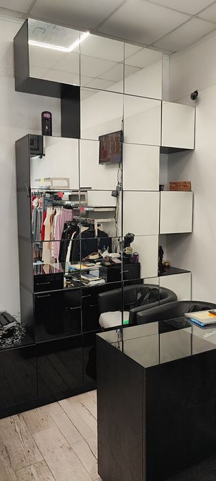 Оборудване за магазин за дрехи