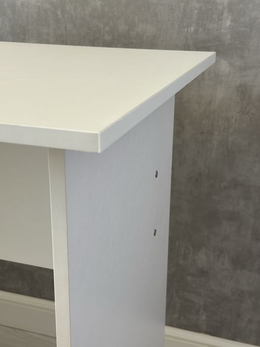 Компьютерный стол, белый 100*50 см