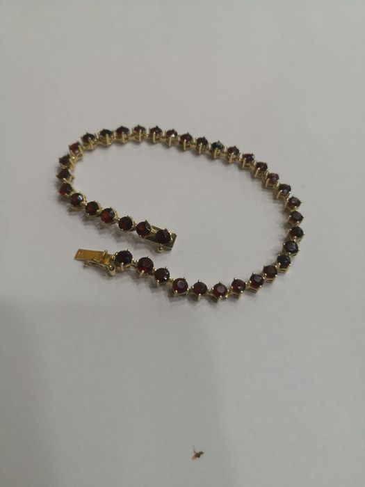 Vind brățară din aur 14kt cu granate Bohemia