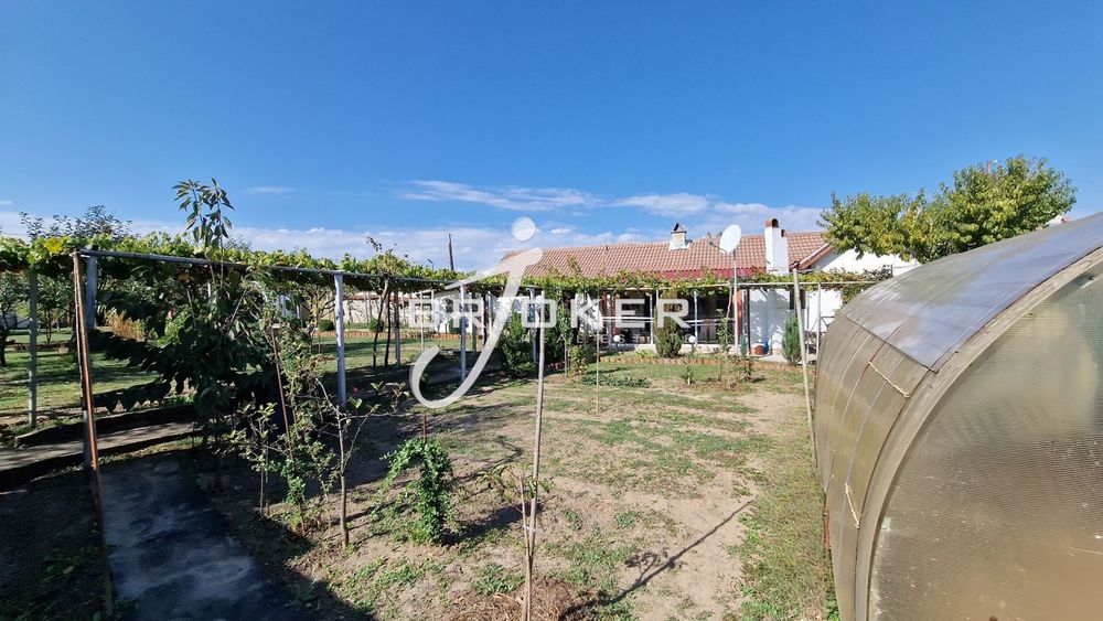 Продава се Къща в с. Николово, Област Хасково - 128 кв.м за 625 €/кв.м - Снимка #2