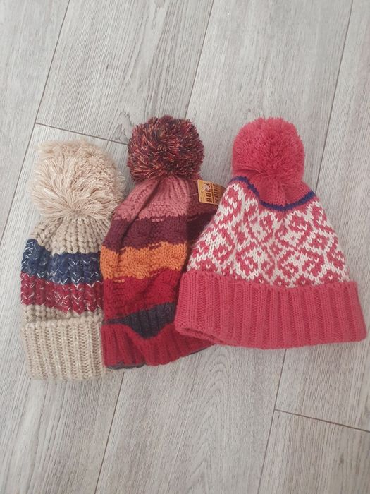 Продам шапки в одни руки