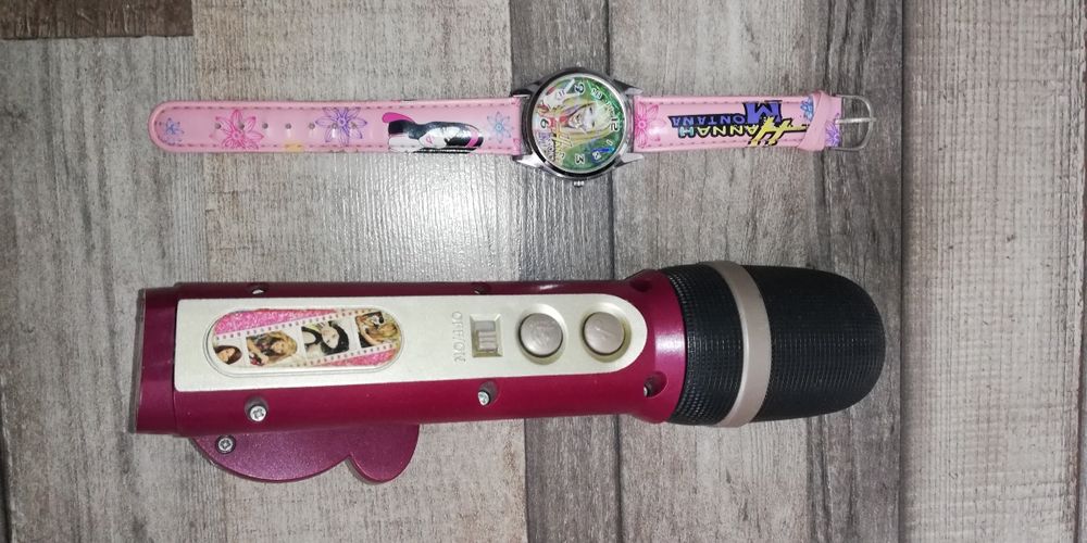 Ceas și microfon(Hannah Montana)