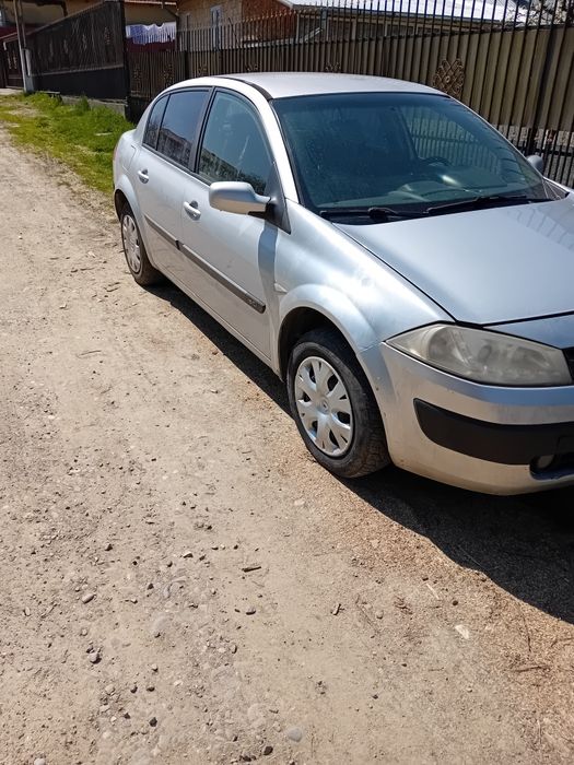 Vând sau dezmembrez renault megan 1.5 .2005