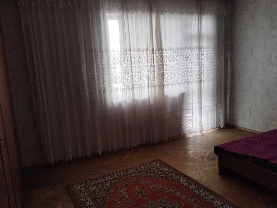 Дава се под наем Тристаен апартамент в Търговище, Център - 85 кв.м за 280.5 € - Снимка #9