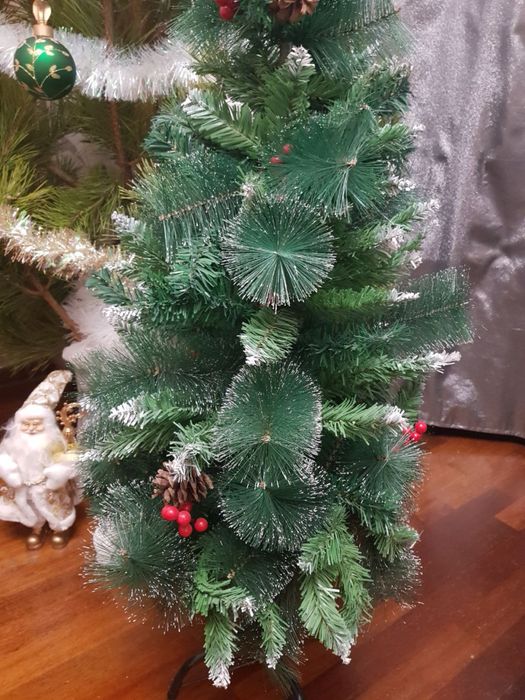 Елка искусственная