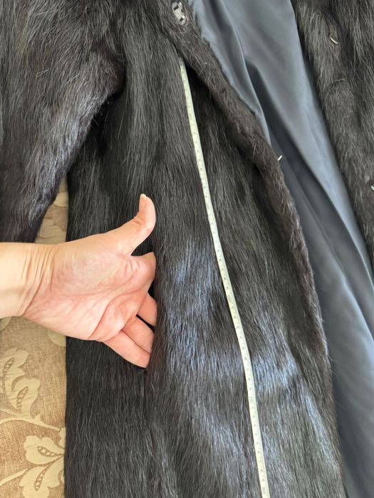 Шуба нутрия продам срочно