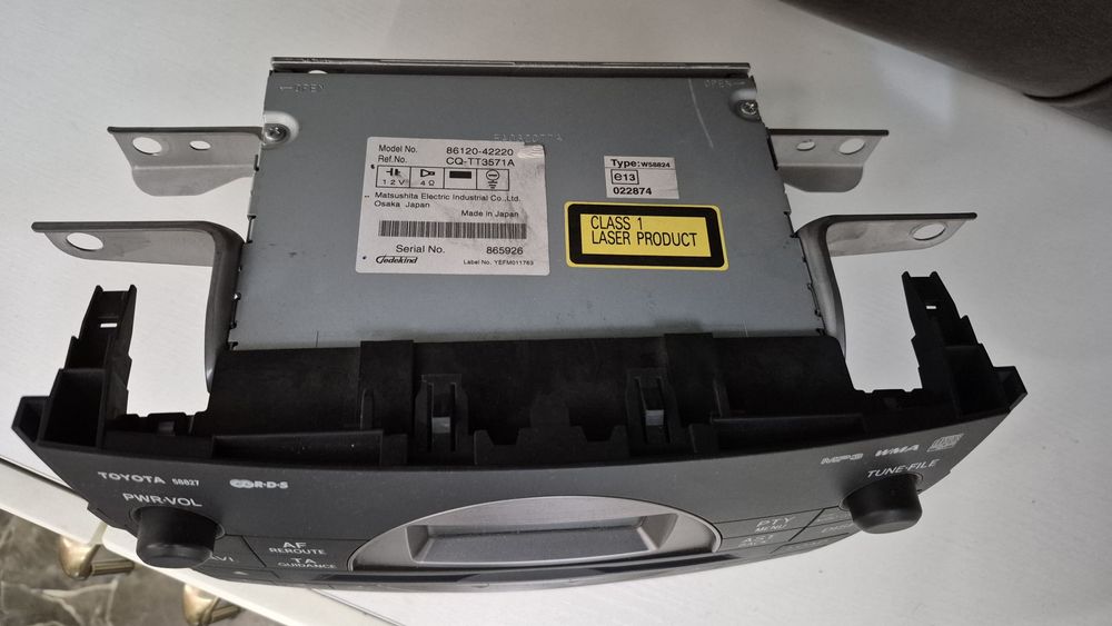 Продам автомагнитоллу Тoyota Rav 4