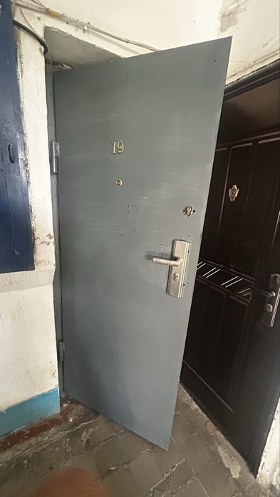 Железная дверь продам