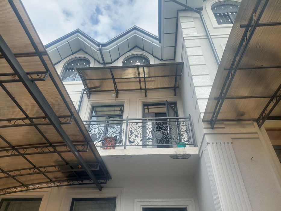 Naves Davroza  reshyotka perila tayyorlaymiz 10 yil tajriba sifat